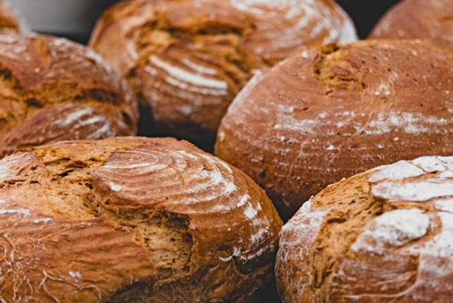 梦见面包皮是什么意思？周公解梦原版破解大全