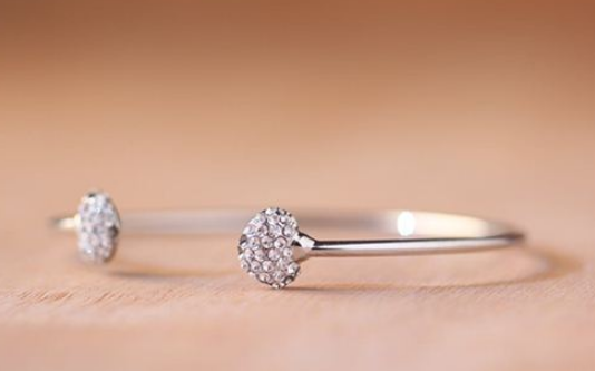 梦见白金是什么意思？周公解梦原版破解大全