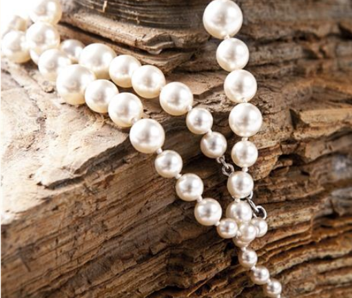 梦见珍珠项链是什么意思？周公解梦原版破解大全