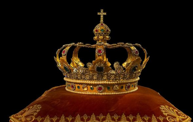 梦见皇冠是什么意思？周公解梦原版破解大全