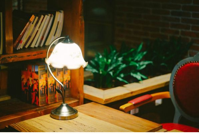 梦见书桌是什么意思？周公解梦原版破解大全