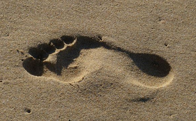 梦见沙子是什么意思？周公解梦原版破解大全